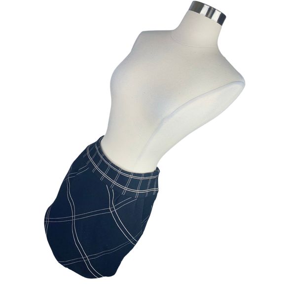 Diane von Furstenberg Black Plaid Mini Skirt - Size 6 - Picture 3 of 6